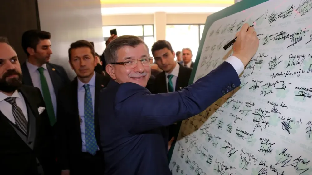 Davutoğlu: ABD beni Orta Doğu