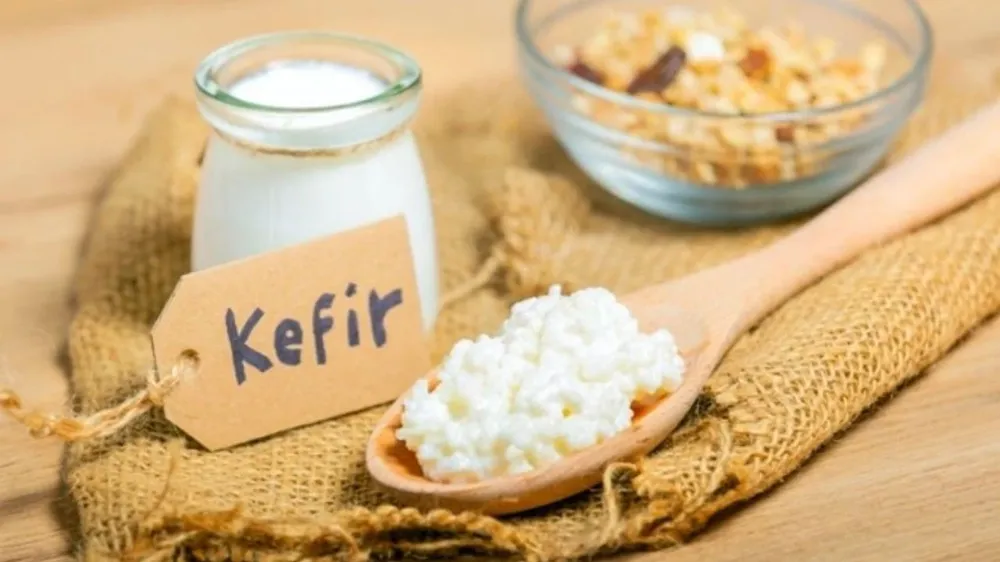 Kefir: Probiyotiklerle Sindirim Sağlığını İyileştirip Kilo Kaybına Yardımcı Olur mu?