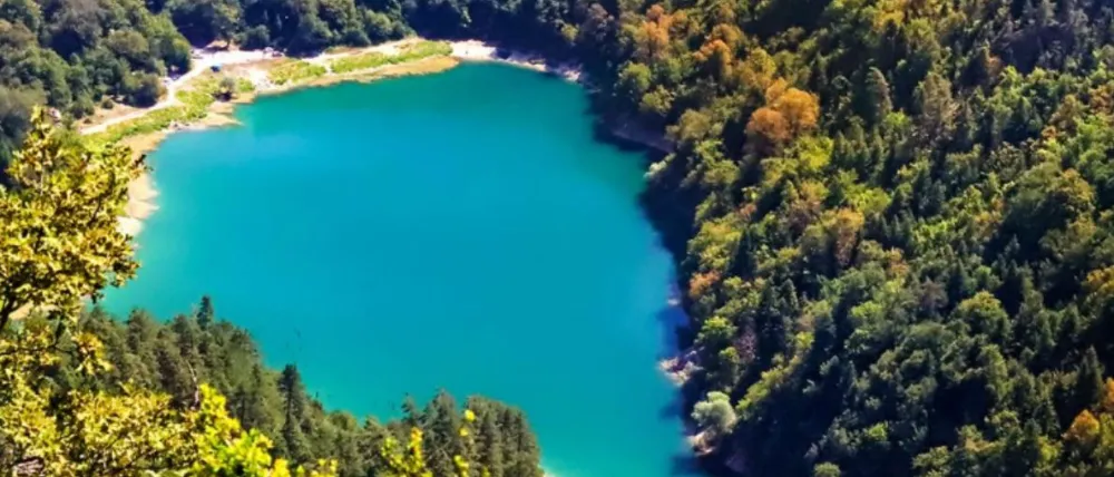 Bolu Sülüklü Göl Tabiat Parkı Doğayla İç İçe Kamp Yapabileceğiniz Eşsiz Alan