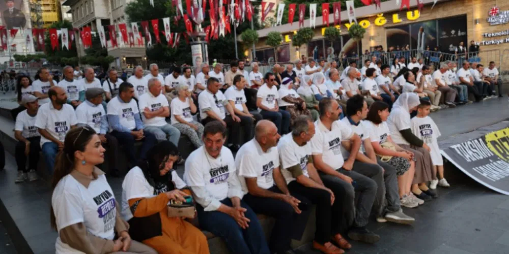 İstanbul’da kayyım nöbeti: AKP’ye karşı mücadeleyi büyütelim