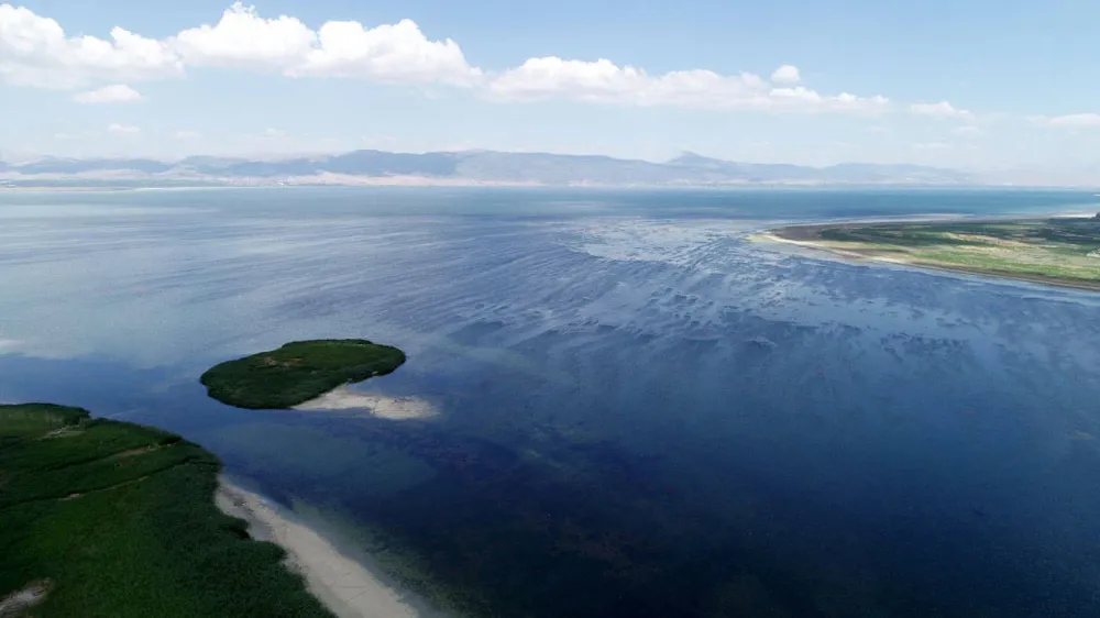 74 yılda 12,8 metre geriledi: Eğirdir Gölü