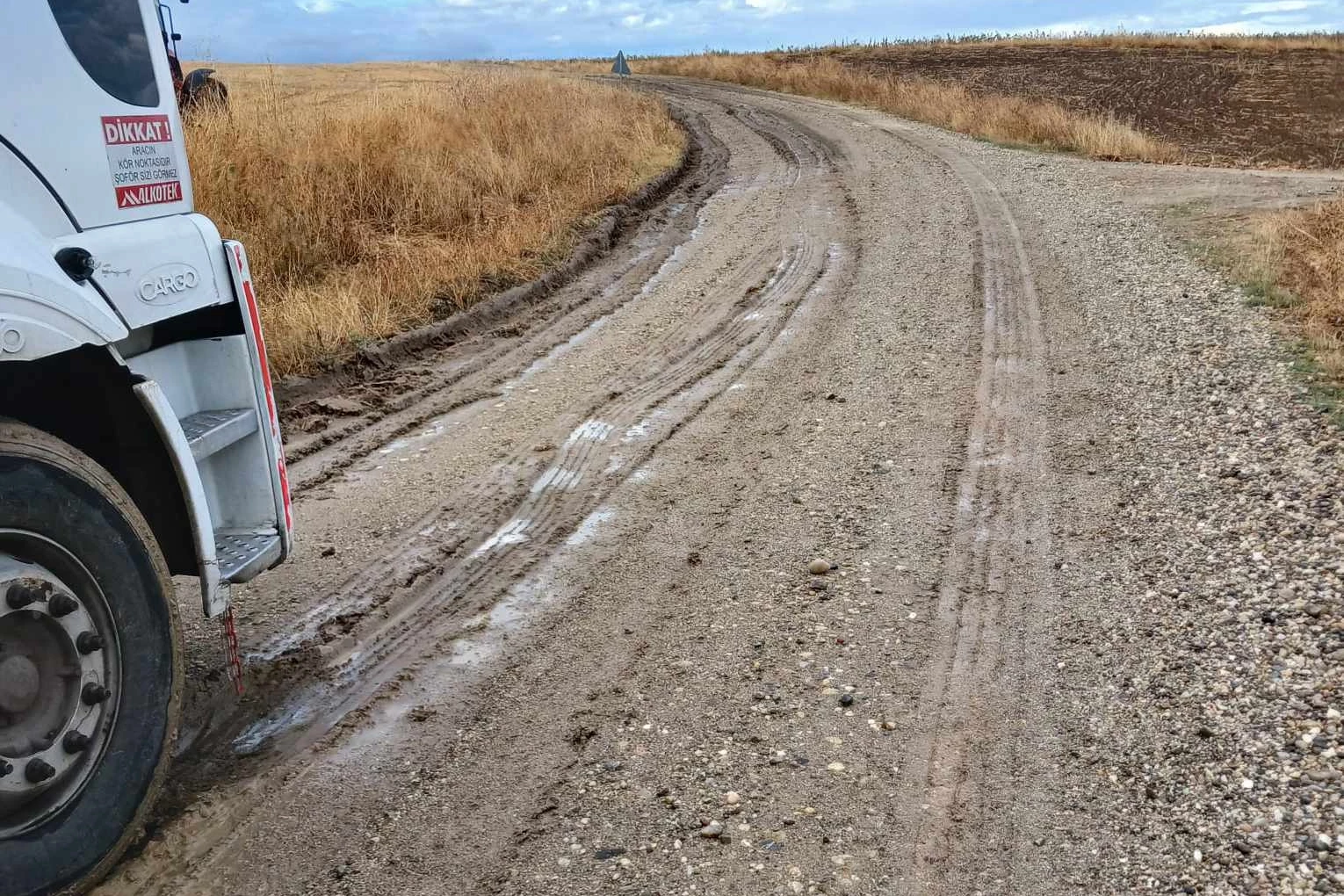 Akçeşme-Boztepe yolu sorunu hala çözülmedi