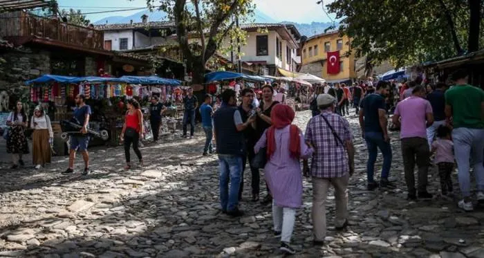 Bursa: Nasıl Bir Şehirdir, Pahalı Mıdır, Neleri Meşhurdur, En Güzel İlçeleri Nerelerdir?