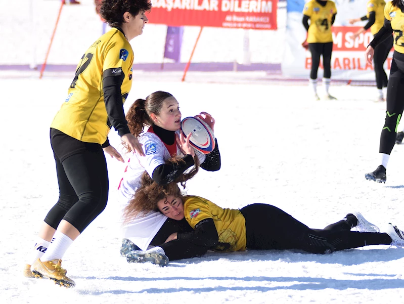 Kar Ragbi Türkiye Şampiyonası Erciyes’te başladı