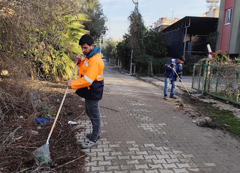 Yumurtalık’ta temizlik çalışması 