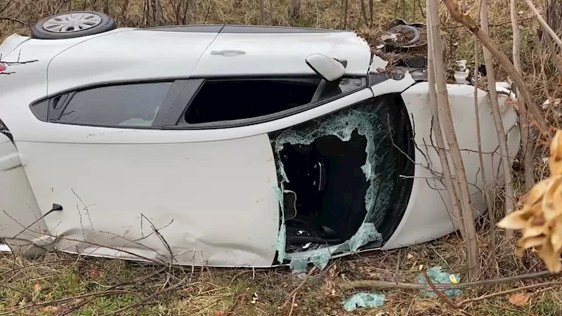 Elazığ’da şarampole yuvarlanan otomobilin sürücüsü yaralandı