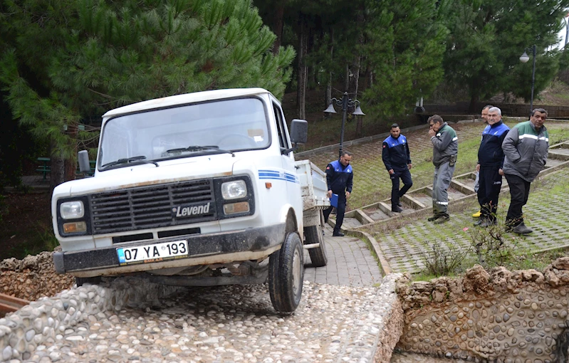 Evin önünden çalındı, parkta bulundu 