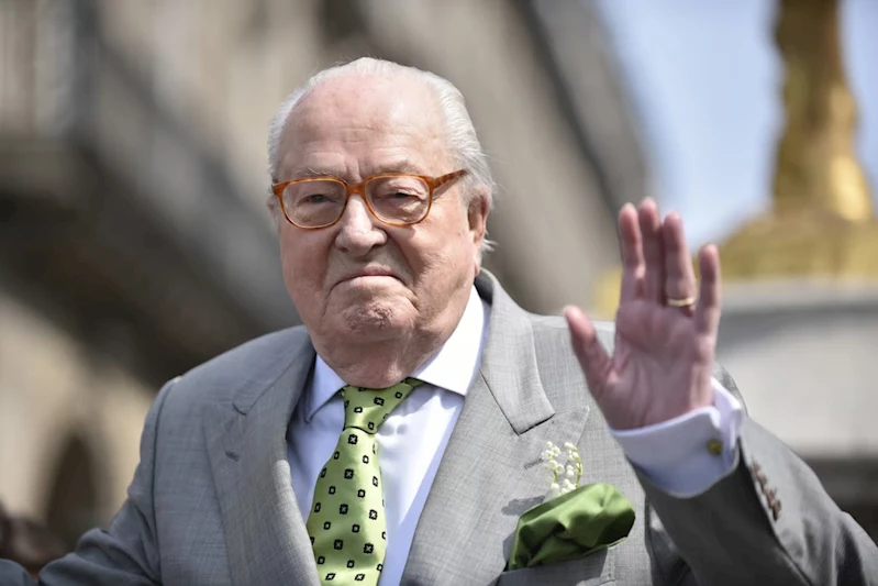 Jean-Marie Le Pen hayatını kaybetti