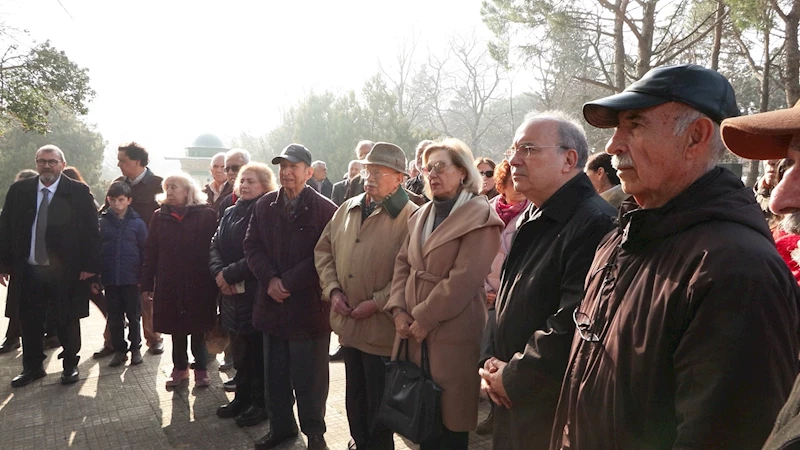 İstanbul - Abdi İpekçi, kabri başında anıldı