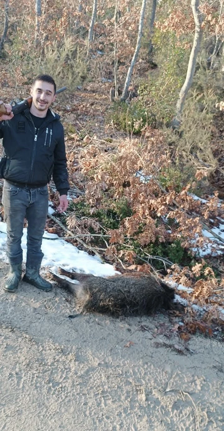 Av dönüşü otomobilden inerken tüfeği ateş aldı, hayatını kaybetti