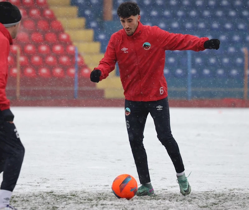 Mardin 1969 Spor, Erciyes 38 Spor maçına kar altında hazırlanıyor 