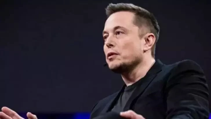 Elon Musk: Savunmaya çok para harcıyoruz, böyle giderse iflas ederiz