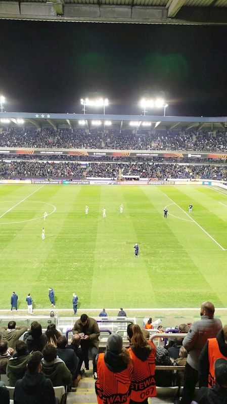 Anderlecht-Fenerbahçe maçı kaldığı yerden başladı