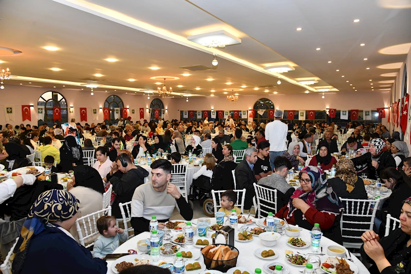 Başkan Çenet, engelli bireyler ve aileleriyle iftar sofrasında buluştu