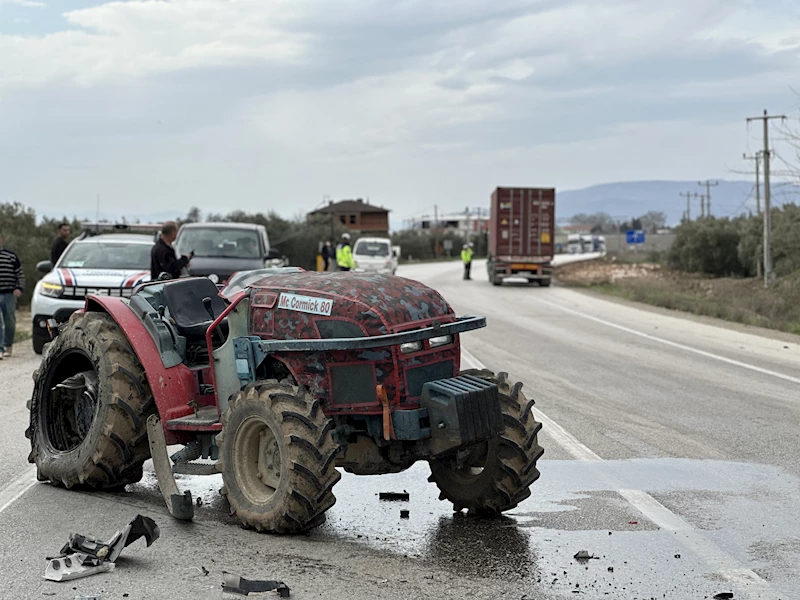 TIR’la çarpışan traktörün sürücüsü yaralandı