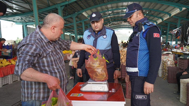 Tarsus’ta semt pazarlarında tartı kontrol noktası 