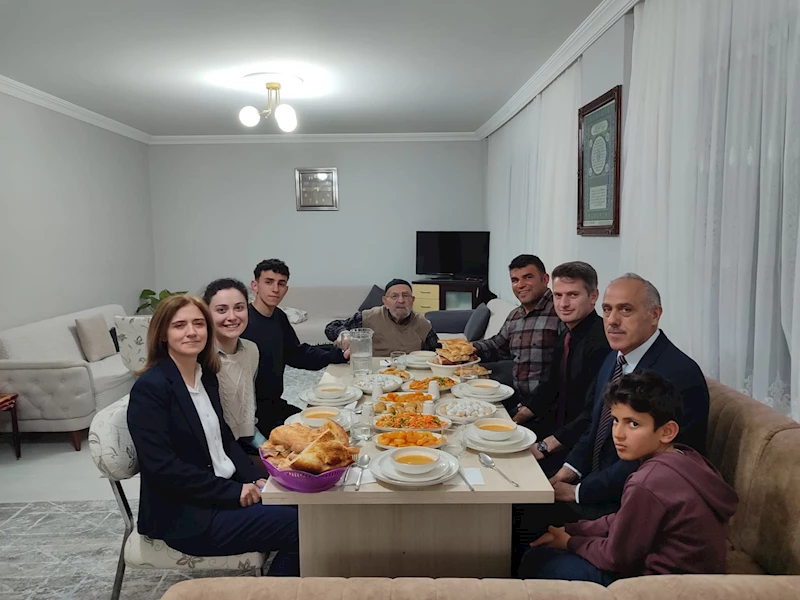 Aile Bakanlığı’ndan 81 ilde 4 kuşak bir arada yaşayan ailelerle iftar buluşması