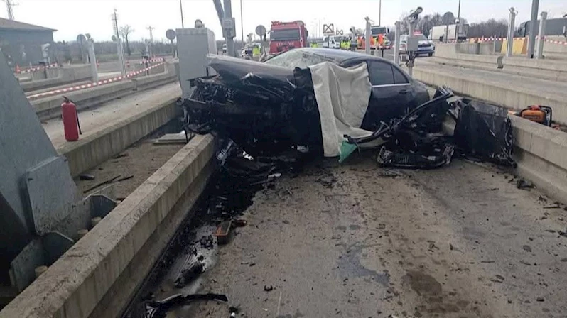 Doğumdan sonra evlerine dönmek isteyen karı- koca kazada öldü, bebekleri ağır yaralandı