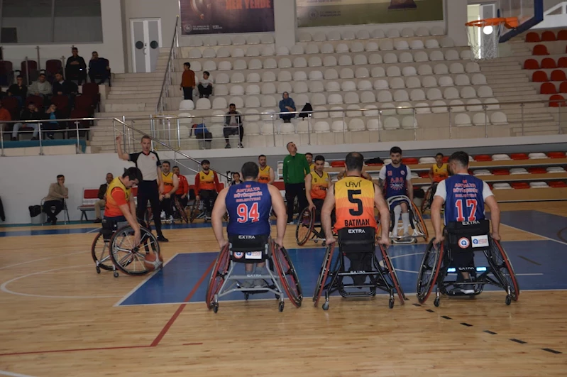 Batman Engelliler Spor Kulübü - Antalya Büyükşehir Belediyesi Spor Kulübü: 48-66